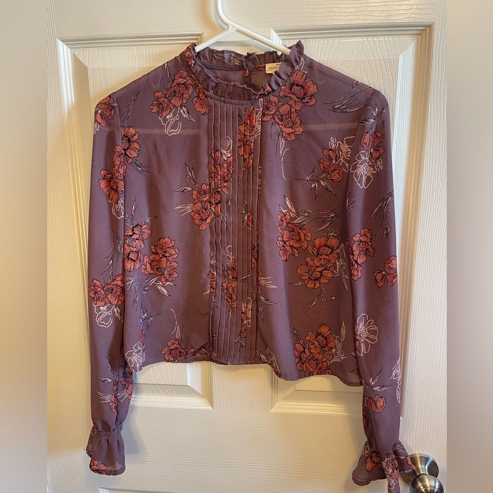 Mason & Belle cropped blouse sz M